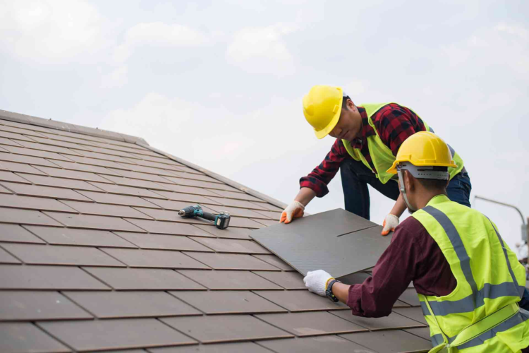 8 Tips for Hiring a Professional Roofing Contractor for Your Roof Repair