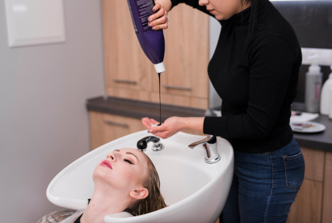 How Hair Salons Are Incorporating Electrolysis for Beauty Treatments
