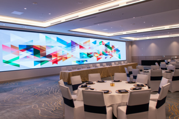 How Hotel Audio Visual Setups Can Make Your Conferences More Engaging