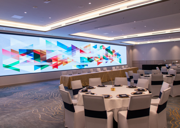How Hotel Audio Visual Setups Can Make Your Conferences More Engaging