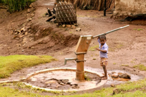 5 Factors To Consider Before You Use A Public Well For Your Residence